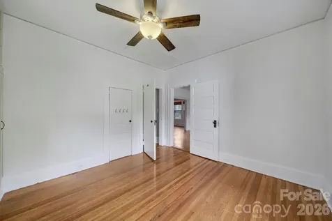 1638 Longfellow Street Charlotte NC 28205