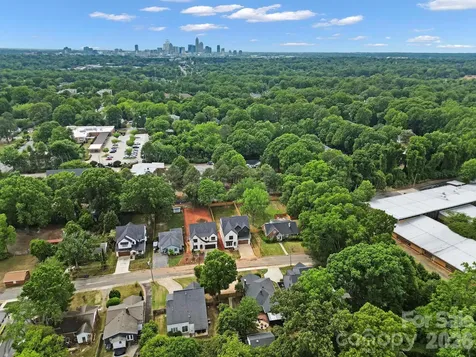 1638 Longfellow Street Charlotte NC 28205