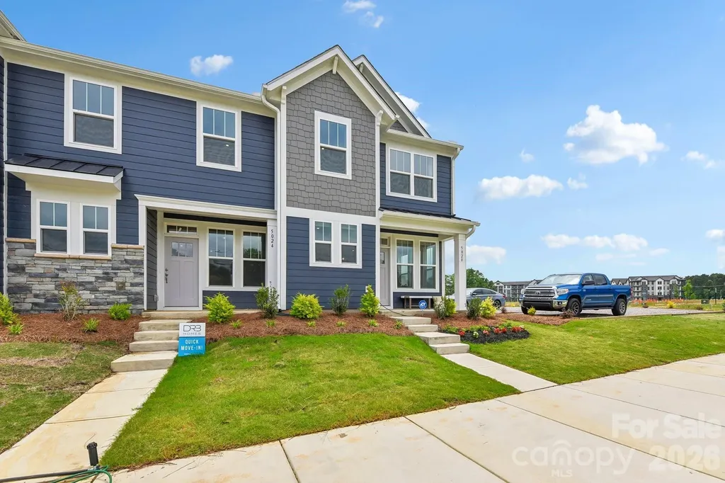 5024 Asher James Lane Charlotte NC 28262