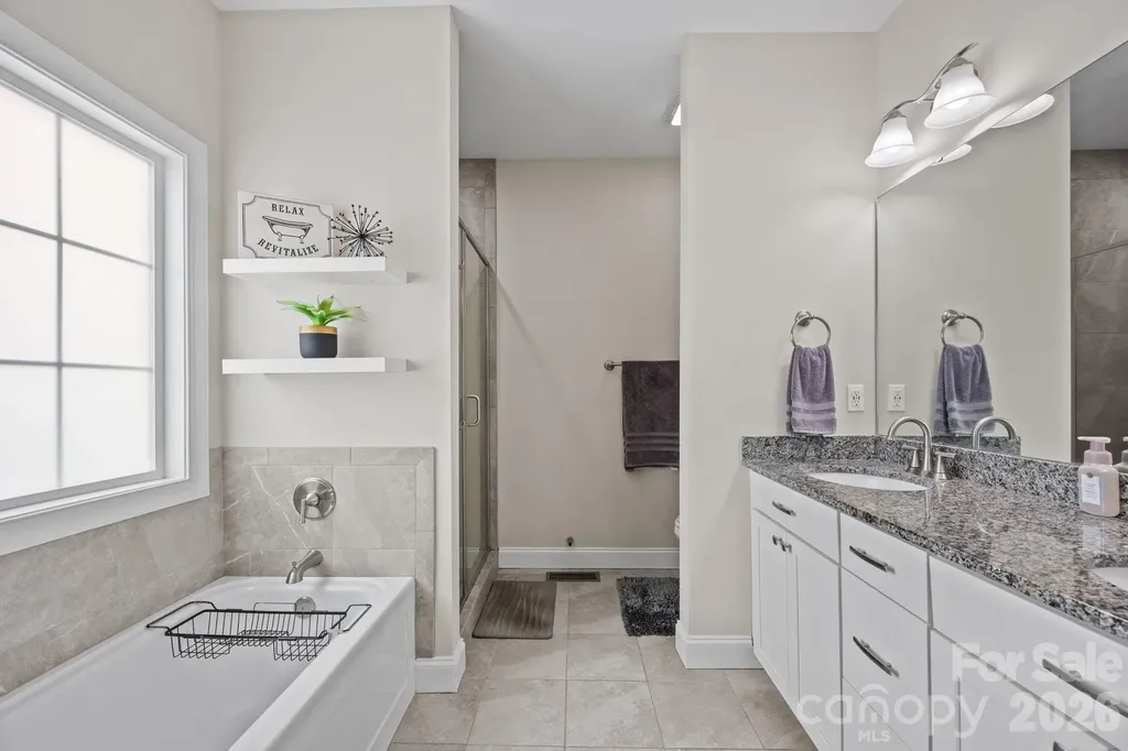 3 Dreambird Drive Leicester NC 28748