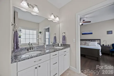 3 Dreambird Drive Leicester NC 28748