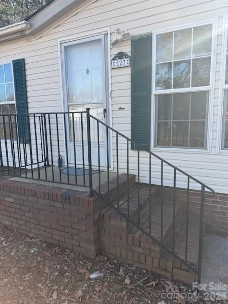 127 Knight N Gail Drive Mooresville NC 28115