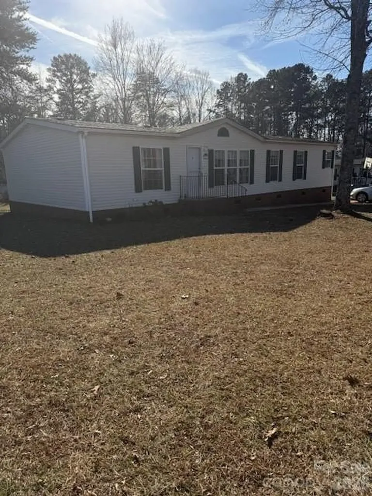 127 Knight N Gail Drive Mooresville NC 28115