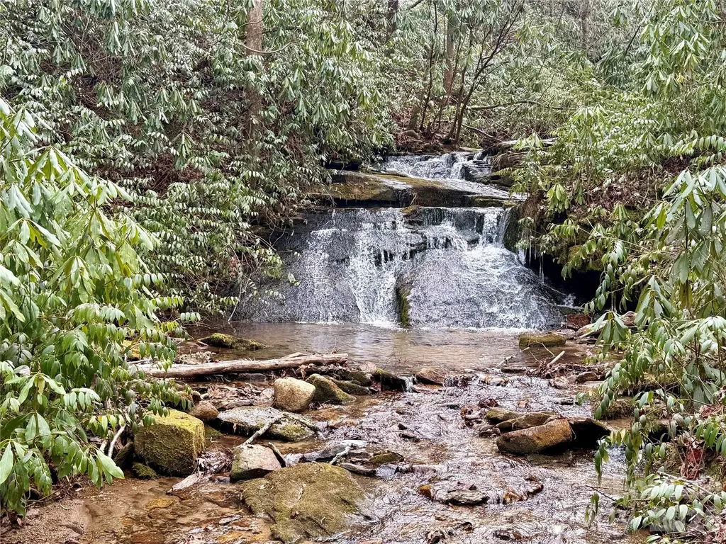 581 Hubbard Hollow Road Rosman NC 28772