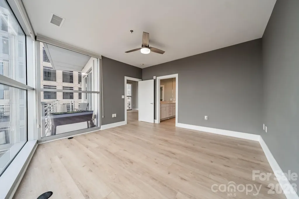 333 W Trade Street Charlotte NC 28202