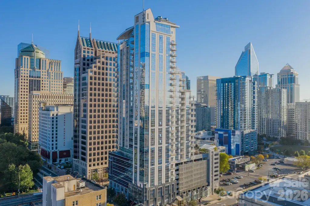 333 W Trade Street Charlotte NC 28202