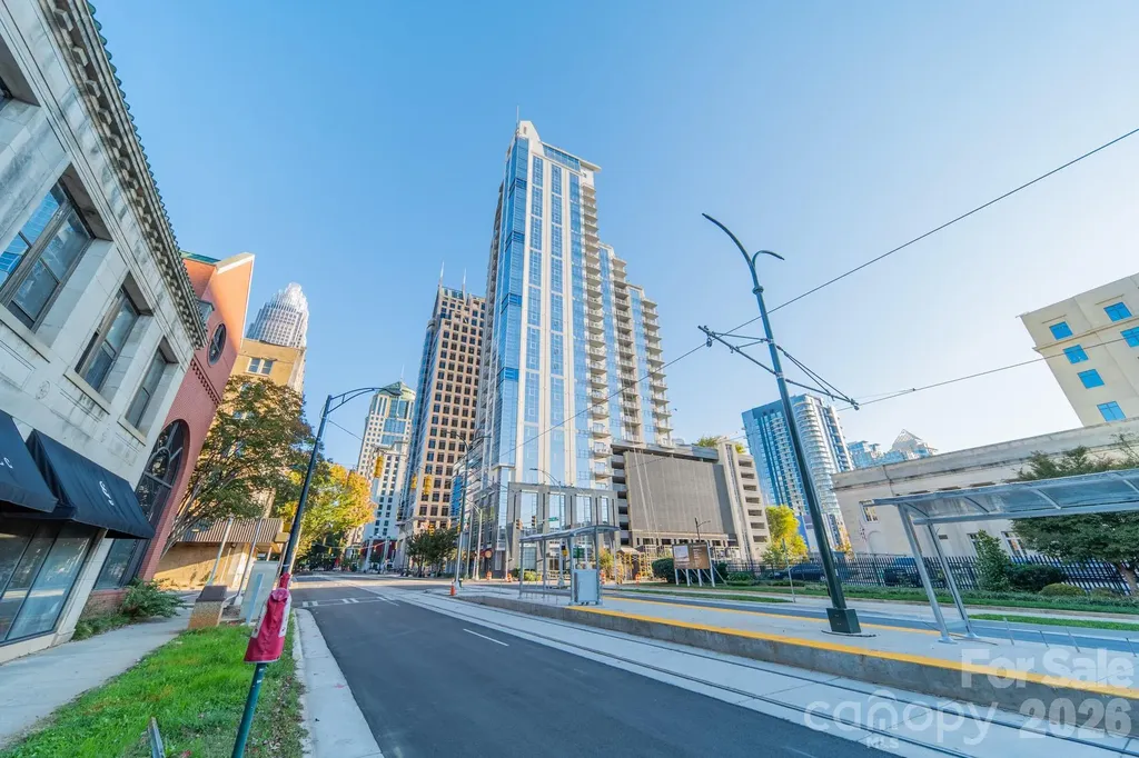 333 W Trade Street Charlotte NC 28202
