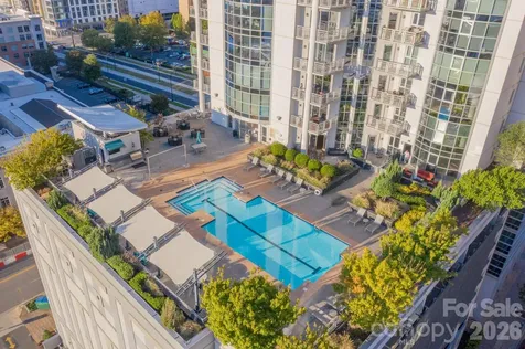 333 W Trade Street Charlotte NC 28202