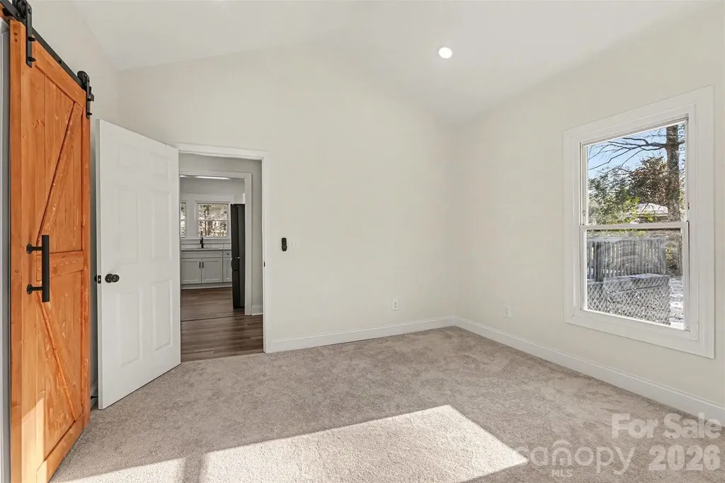 1013 Ridge Avenue Gastonia NC 28052
