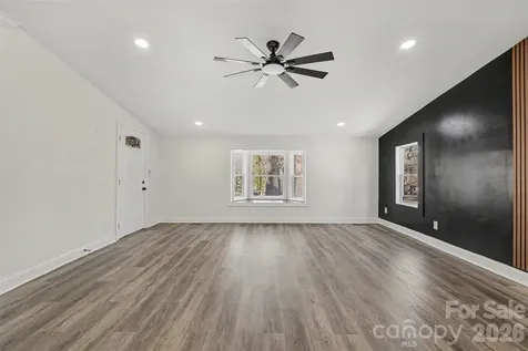 1013 Ridge Avenue Gastonia NC 28052