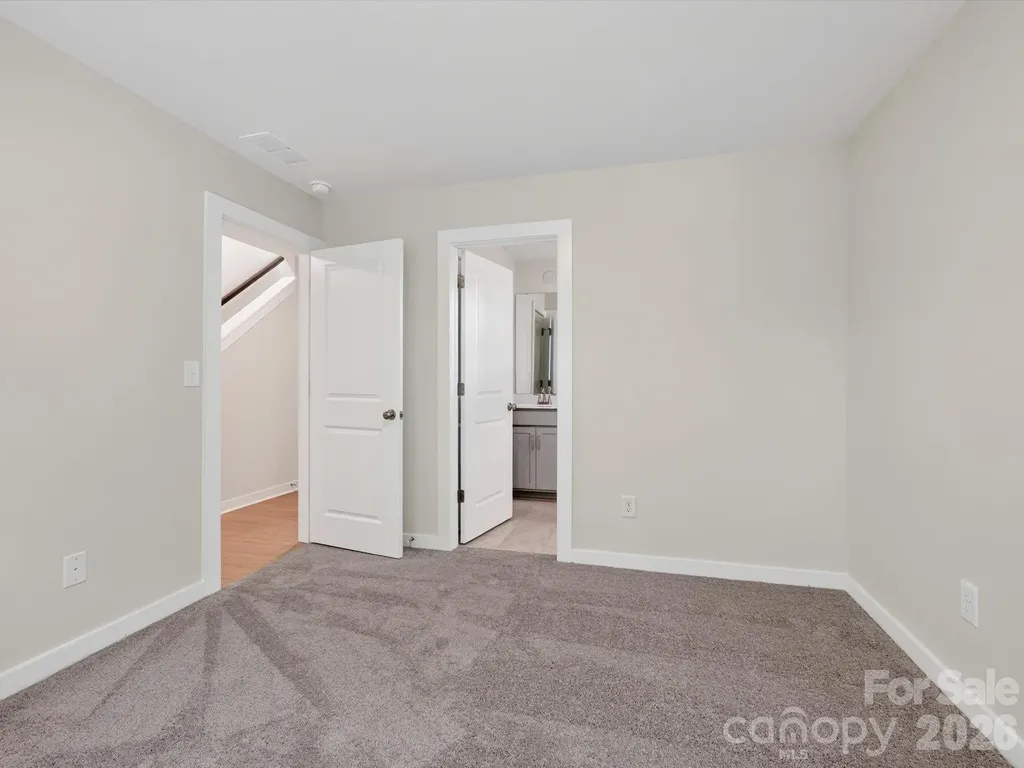 1534 Lithium Lane Charlotte NC 28211