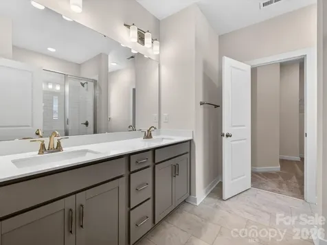 1534 Lithium Lane Charlotte NC 28211