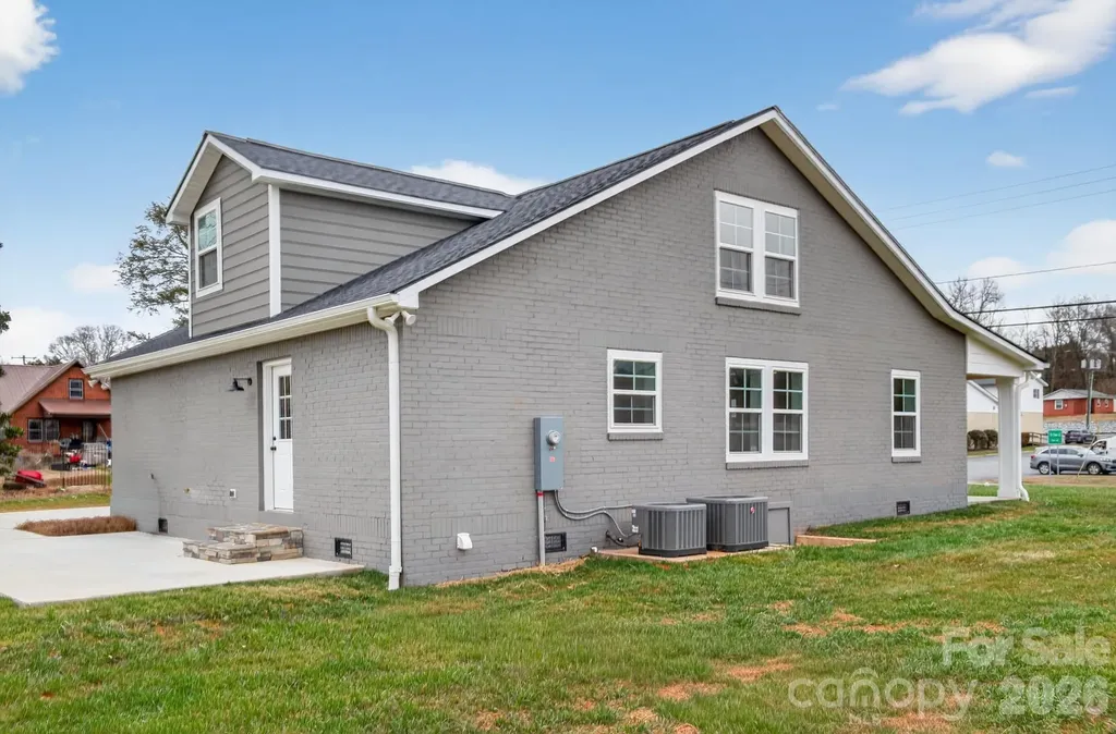 109 S Main Street Granite Falls NC 28630
