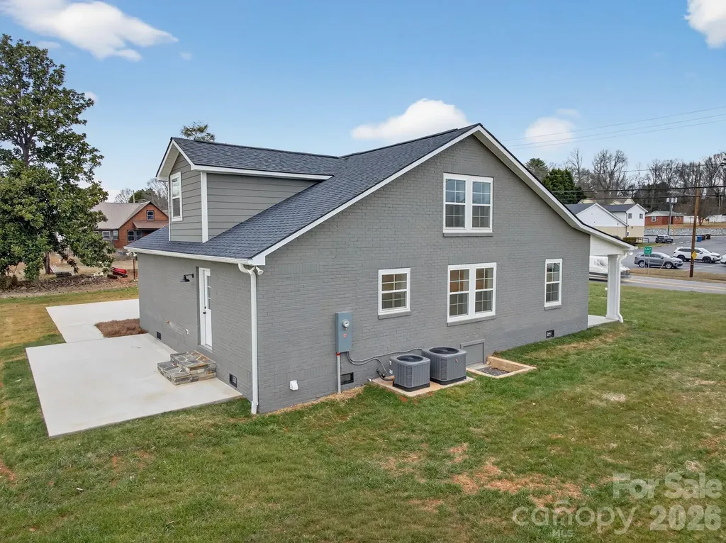 109 S Main Street Granite Falls NC 28630