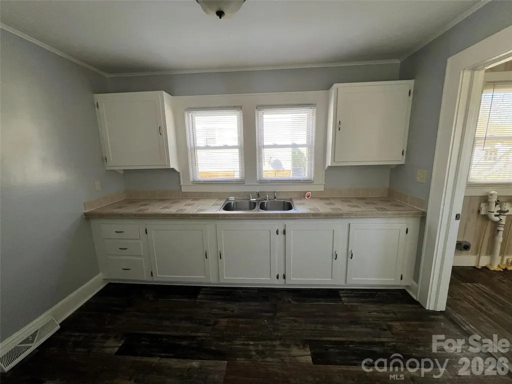 615 Arlington Avenue Albemarle NC 28001