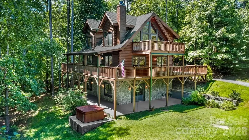 447 Hidden Lake Parkway Nebo NC 28761