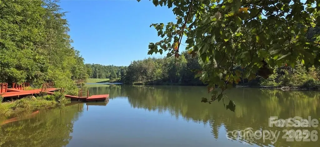 447 Hidden Lake Parkway Nebo NC 28761