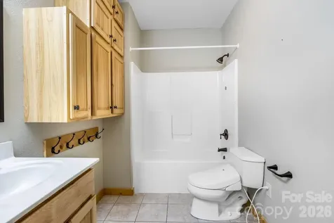447 Hidden Lake Parkway Nebo NC 28761