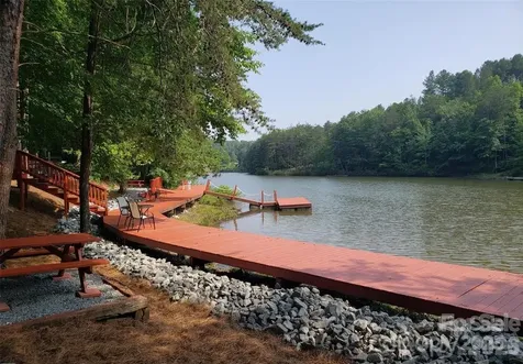 447 Hidden Lake Parkway Nebo NC 28761