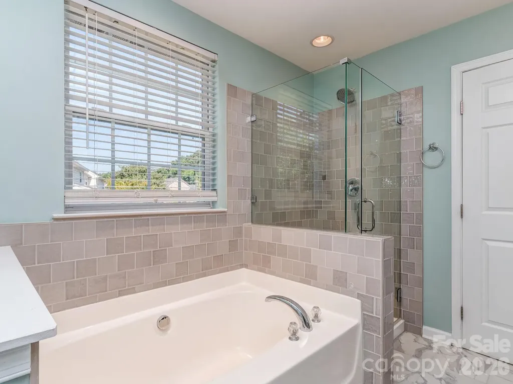 5922 Union Pacific Avenue Charlotte NC 28210