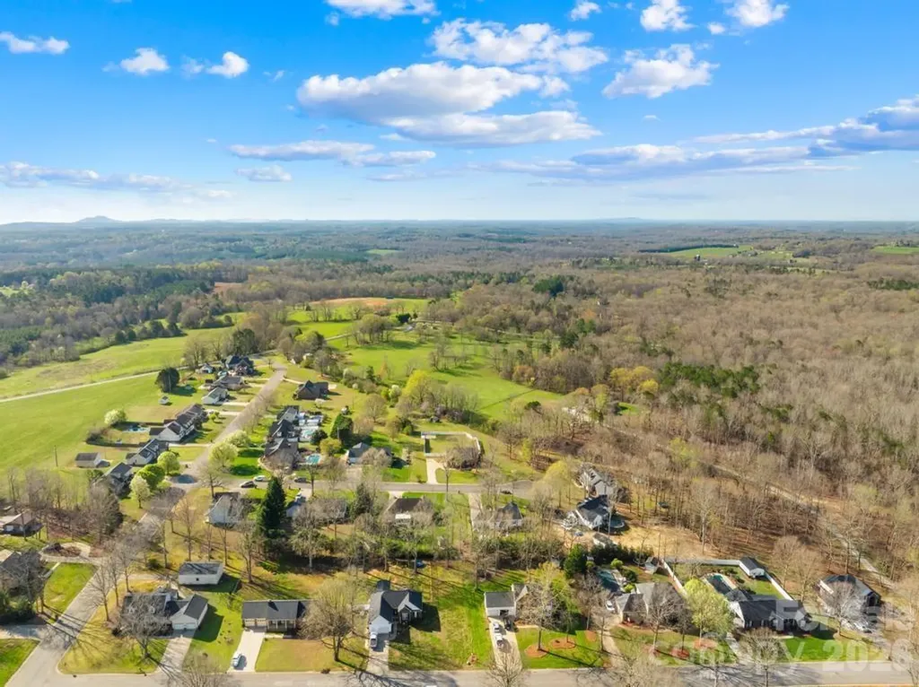 105 Laura Court Cherryville NC 28021