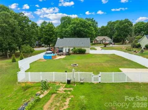 105 Laura Court Cherryville NC 28021