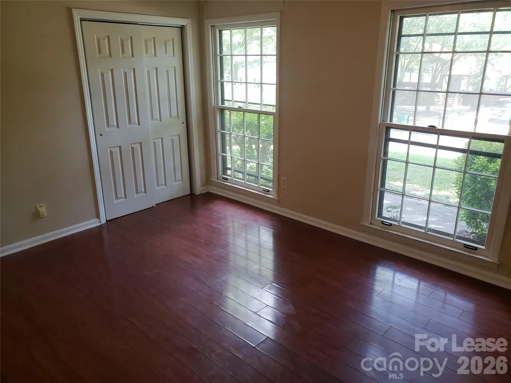 814 Pineborough Road Charlotte NC 28212