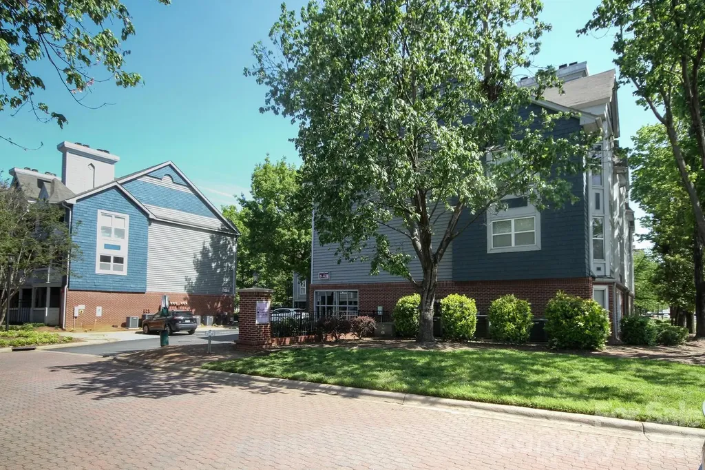 525 N Graham Street Charlotte NC 28202