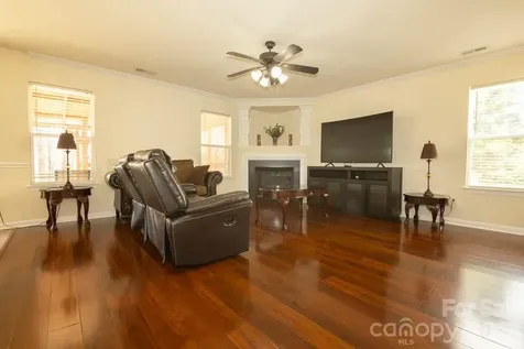 3733 Catawba Creek Drive Gastonia NC 28056