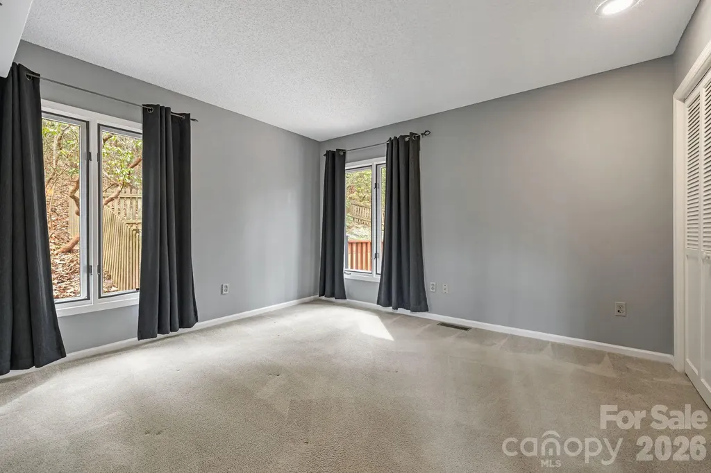 45 Windward Drive Asheville NC 28803