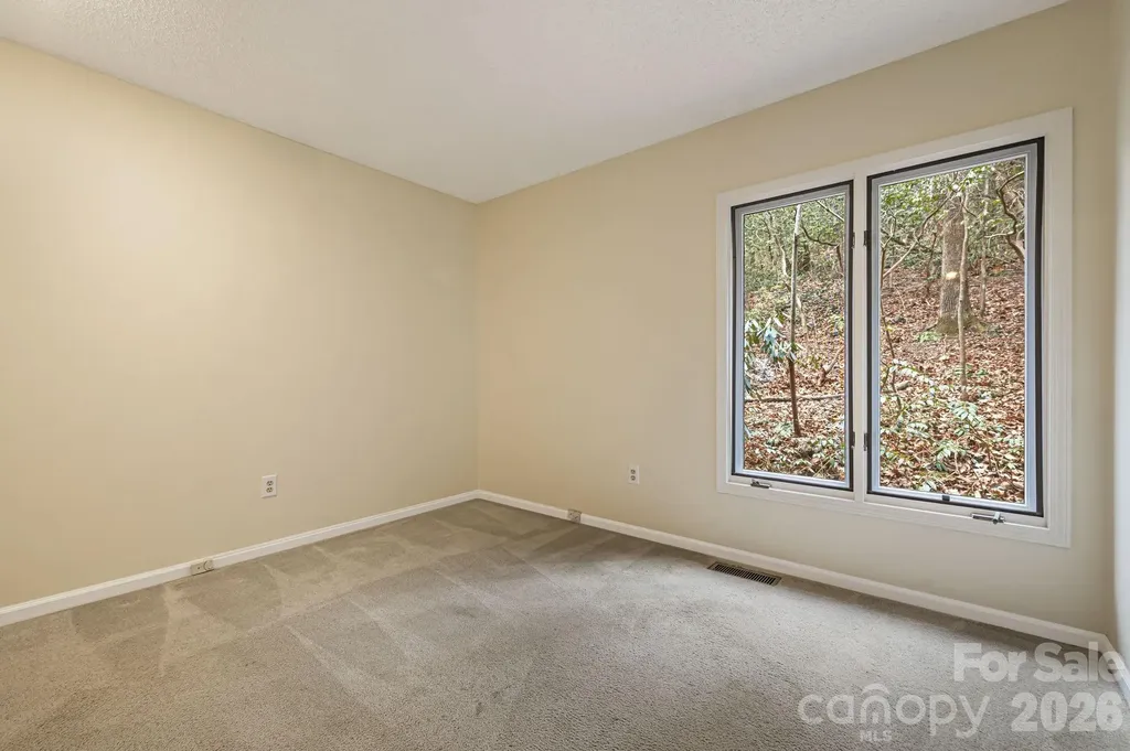 45 Windward Drive Asheville NC 28803