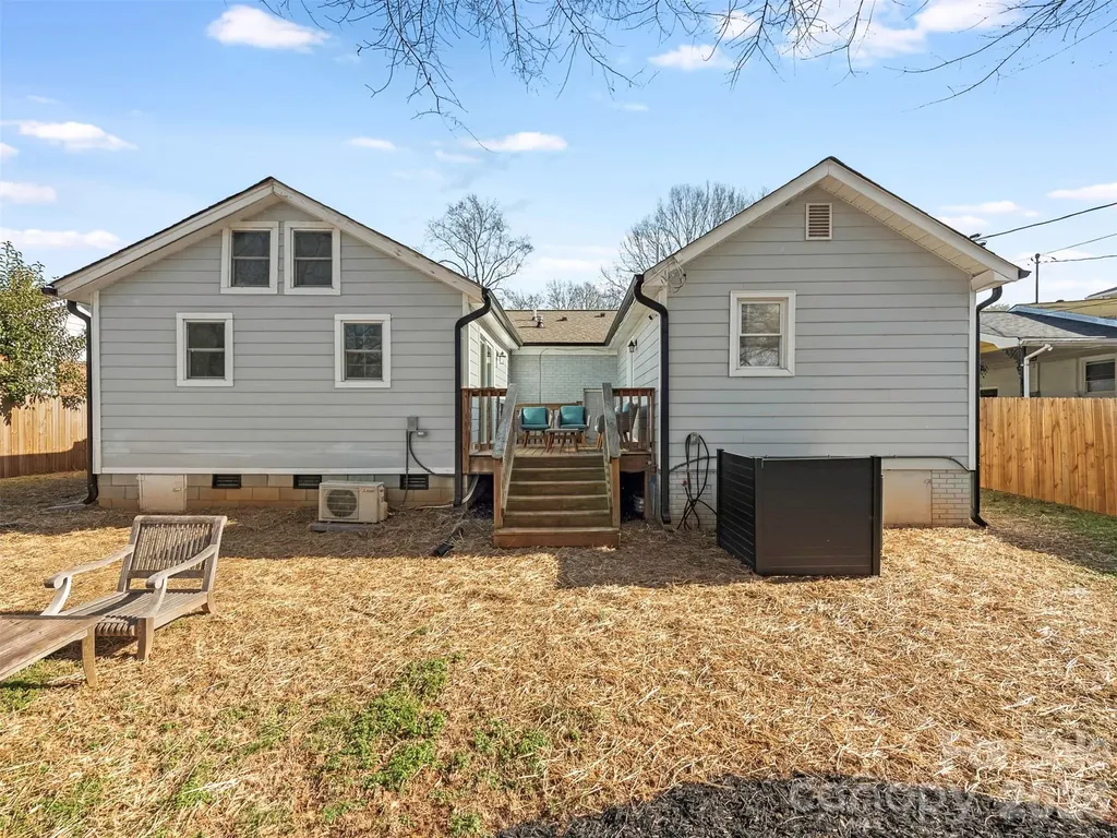 4014 Fieldcrest Road Charlotte NC 28217