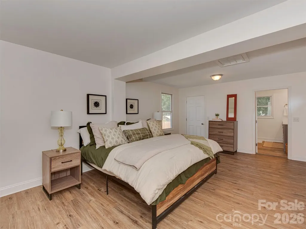 4014 Fieldcrest Road Charlotte NC 28217
