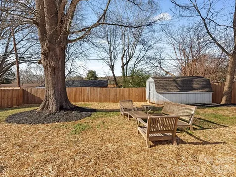 4014 Fieldcrest Road Charlotte NC 28217