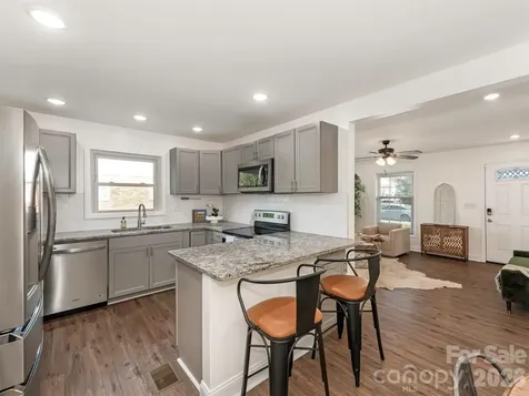 4014 Fieldcrest Road Charlotte NC 28217