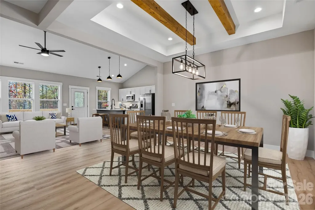 654 Beehive Road Hendersonville NC 28792