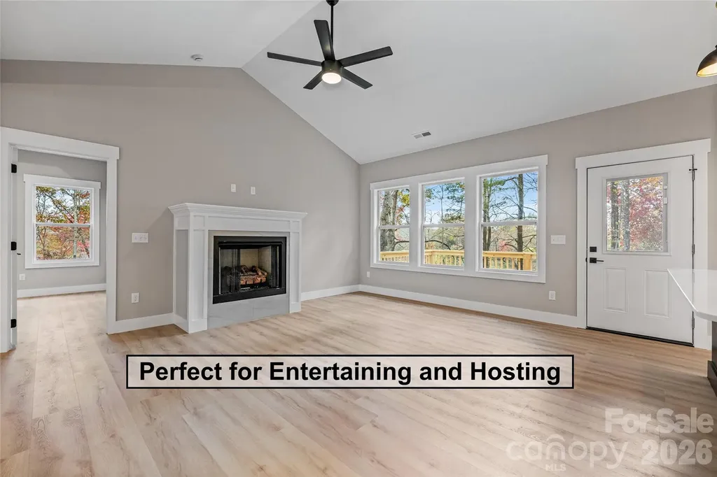 654 Beehive Road Hendersonville NC 28792
