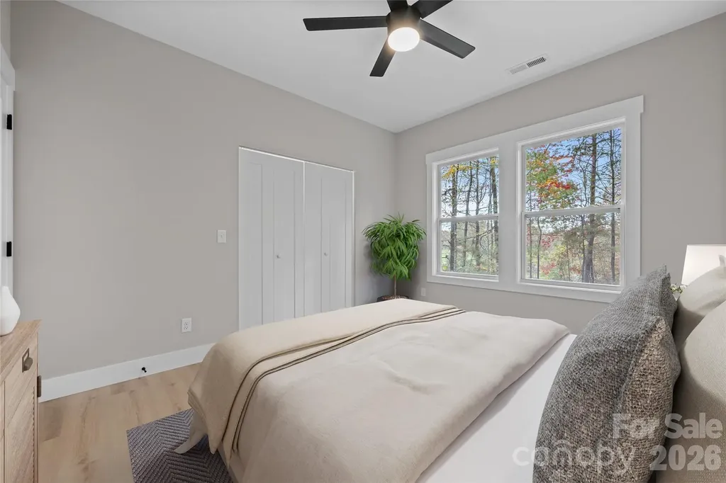 654 Beehive Road Hendersonville NC 28792