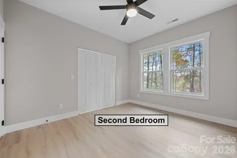 654 Beehive Road Hendersonville NC 28792