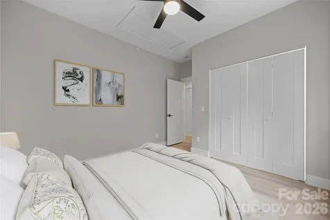 654 Beehive Road Hendersonville NC 28792