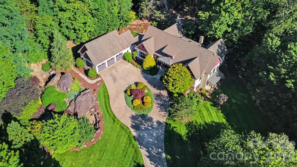 2554 Deep Gap Farm Road Mill Spring NC 28756
