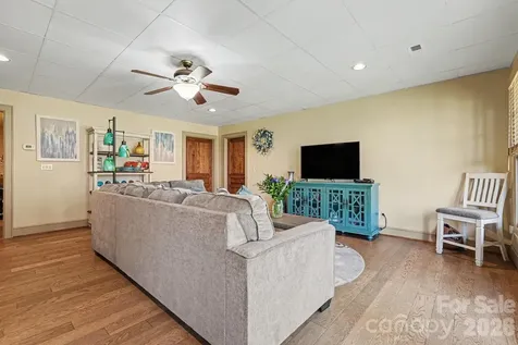 2554 Deep Gap Farm Road Mill Spring NC 28756