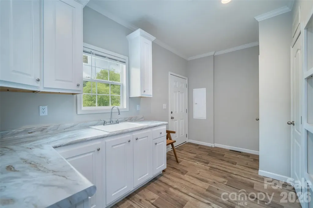 306 Burnsville School Road Burnsville NC 28714
