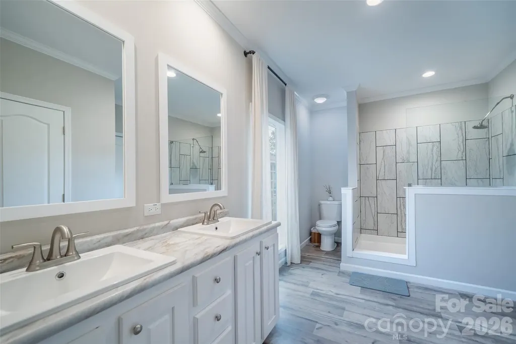 306 Burnsville School Road Burnsville NC 28714