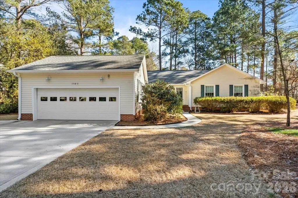 7980 Glasgow Drive Laurinburg NC 28352