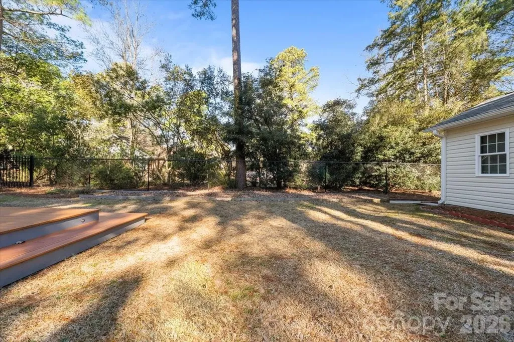 7980 Glasgow Drive Laurinburg NC 28352