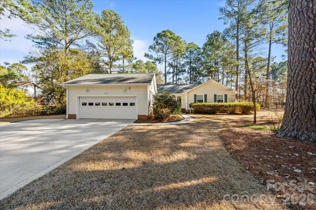 7980 Glasgow Drive Laurinburg NC 28352