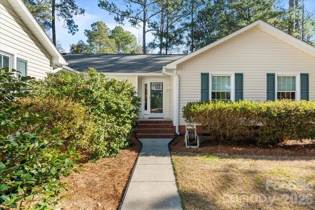 7980 Glasgow Drive Laurinburg NC 28352