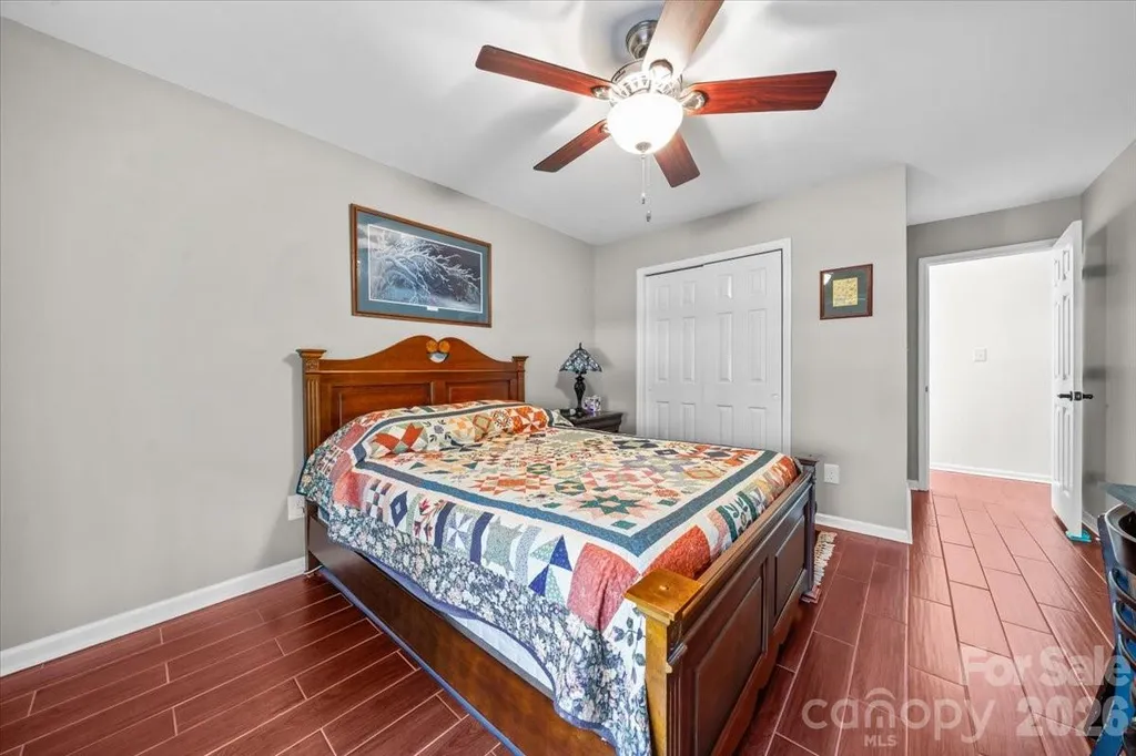 7980 Glasgow Drive Laurinburg NC 28352