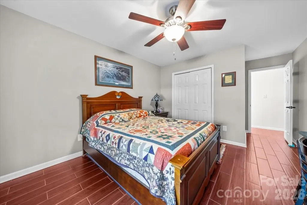 7980 Glasgow Drive Laurinburg NC 28352